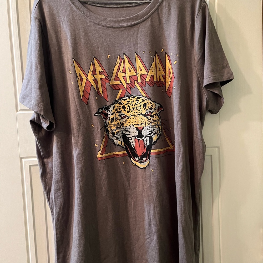 Def Leppard Graphic Short Sleeve Tee - Gray